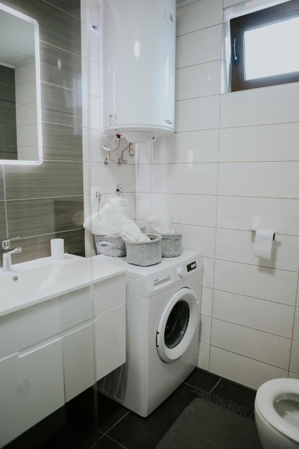 Apartman Nikola Gospić Exterior foto
