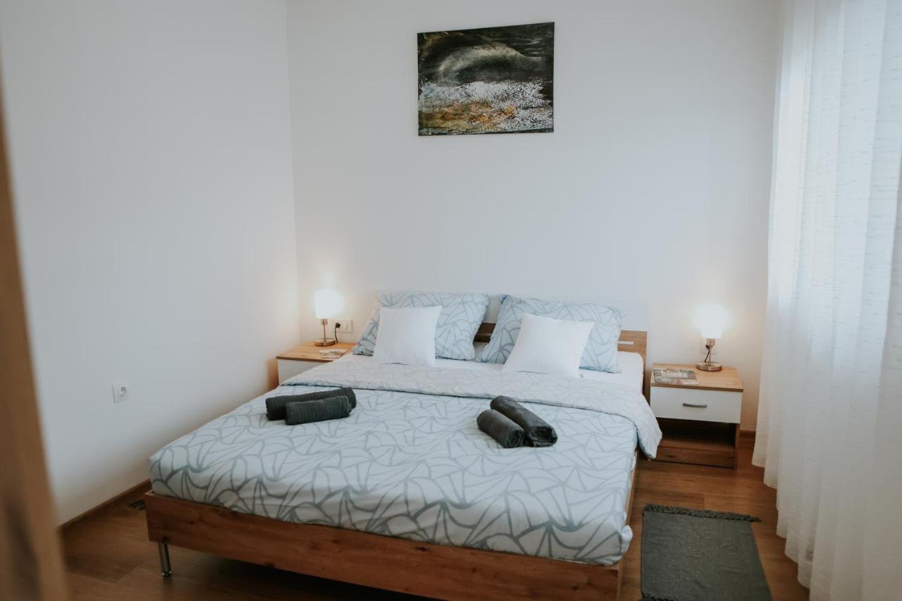 Apartman Nikola Gospić Exterior foto