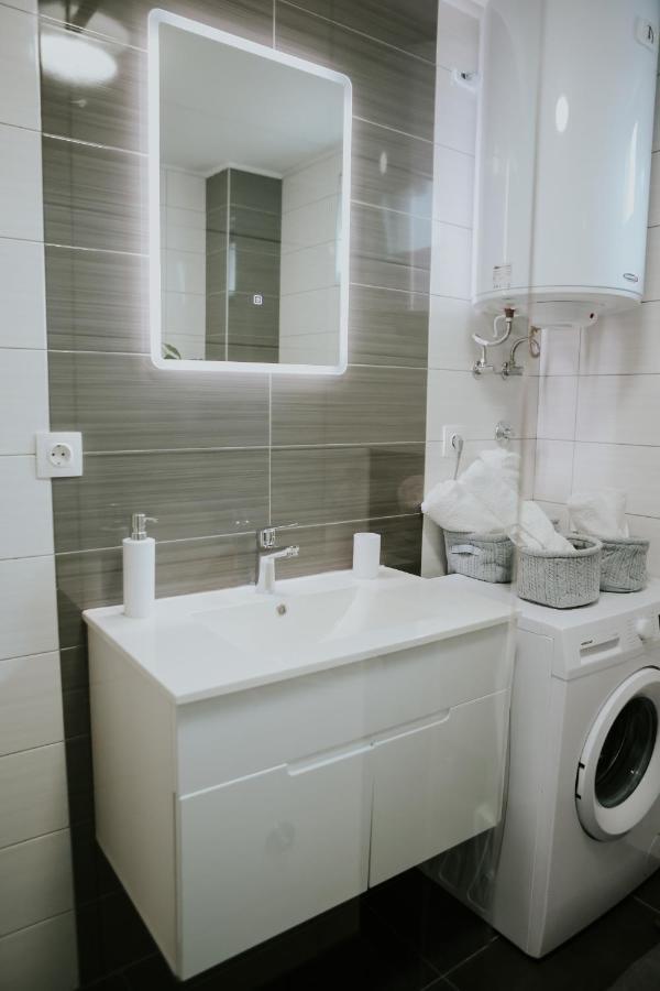 Apartman Nikola Gospić Exterior foto